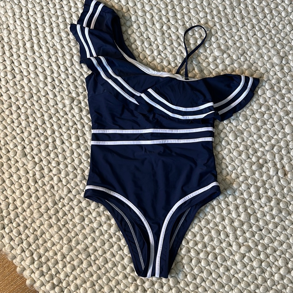 Brand new swim suit